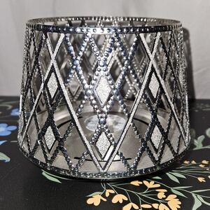 Silver Diamond Pattern Candle Holder